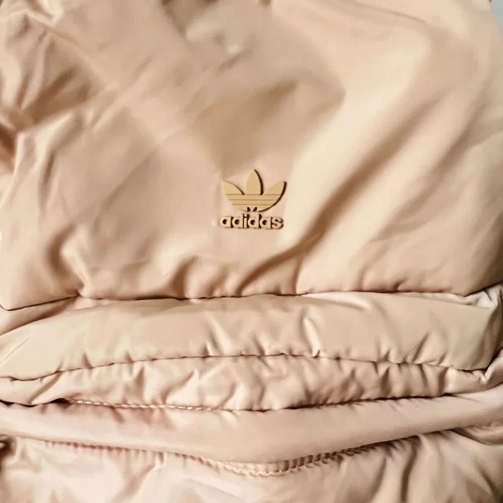 Adidas Puffer Backpack in Magic Beige NWOT - Picture 10 of 13